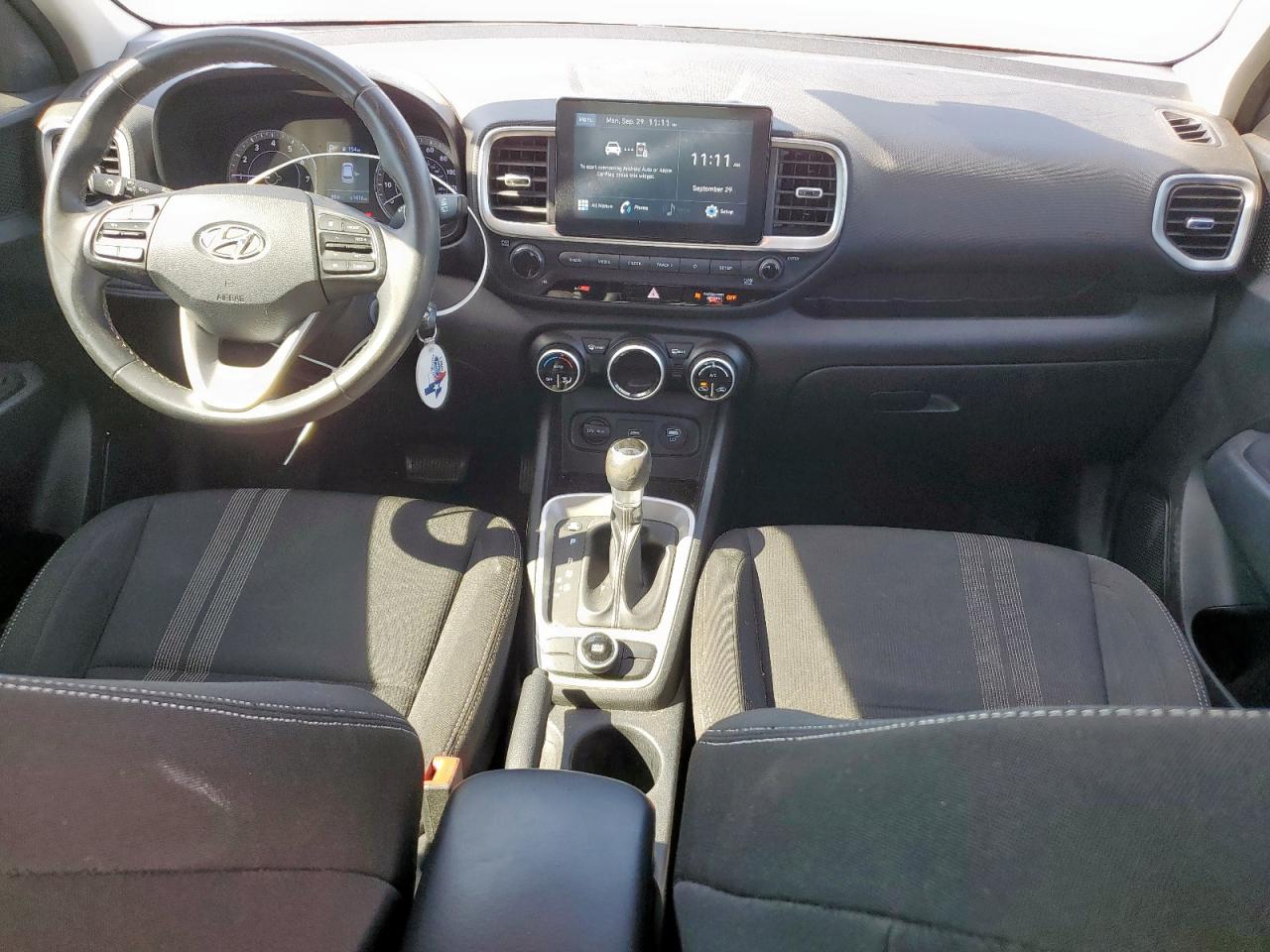 2021 Hyundai Venue Sel VIN: KMHRC8A35MU063885 Lot: 81827275