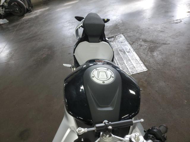 2025 CF MOTO 675SS   