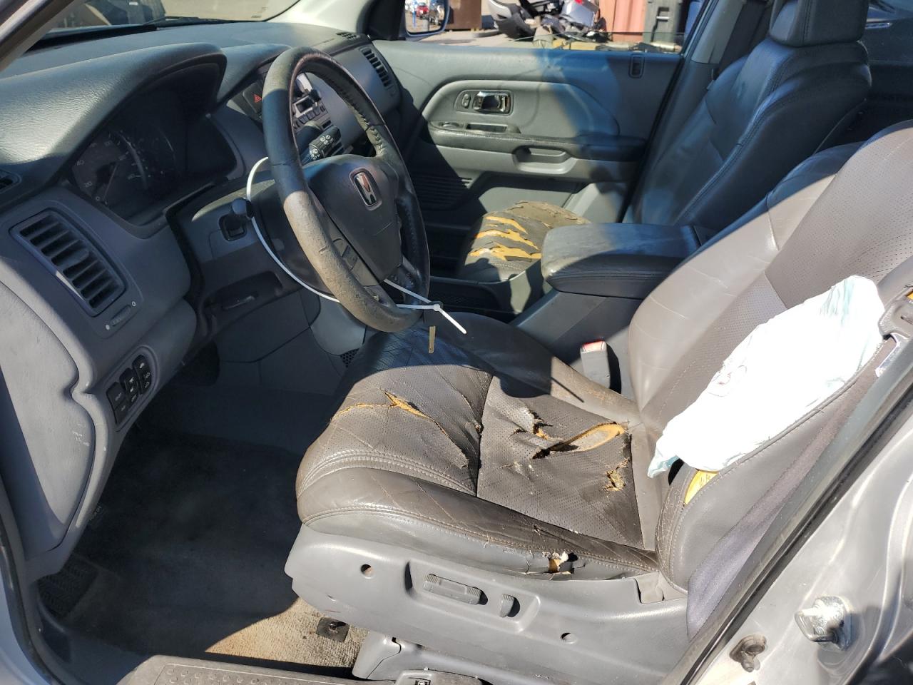 2005 Honda Pilot Exl VIN: 5FNYF18505B017560 Lot: 70959635