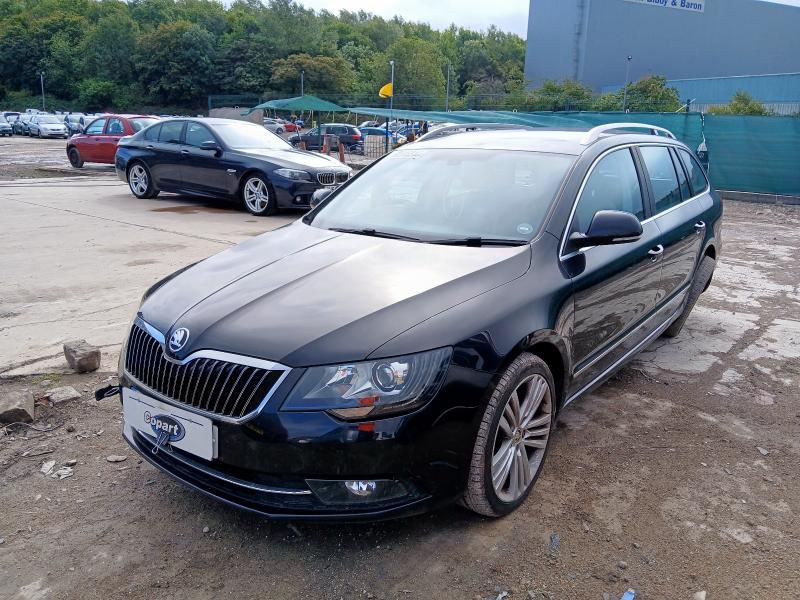 SKODA SUPERB ELE 2015