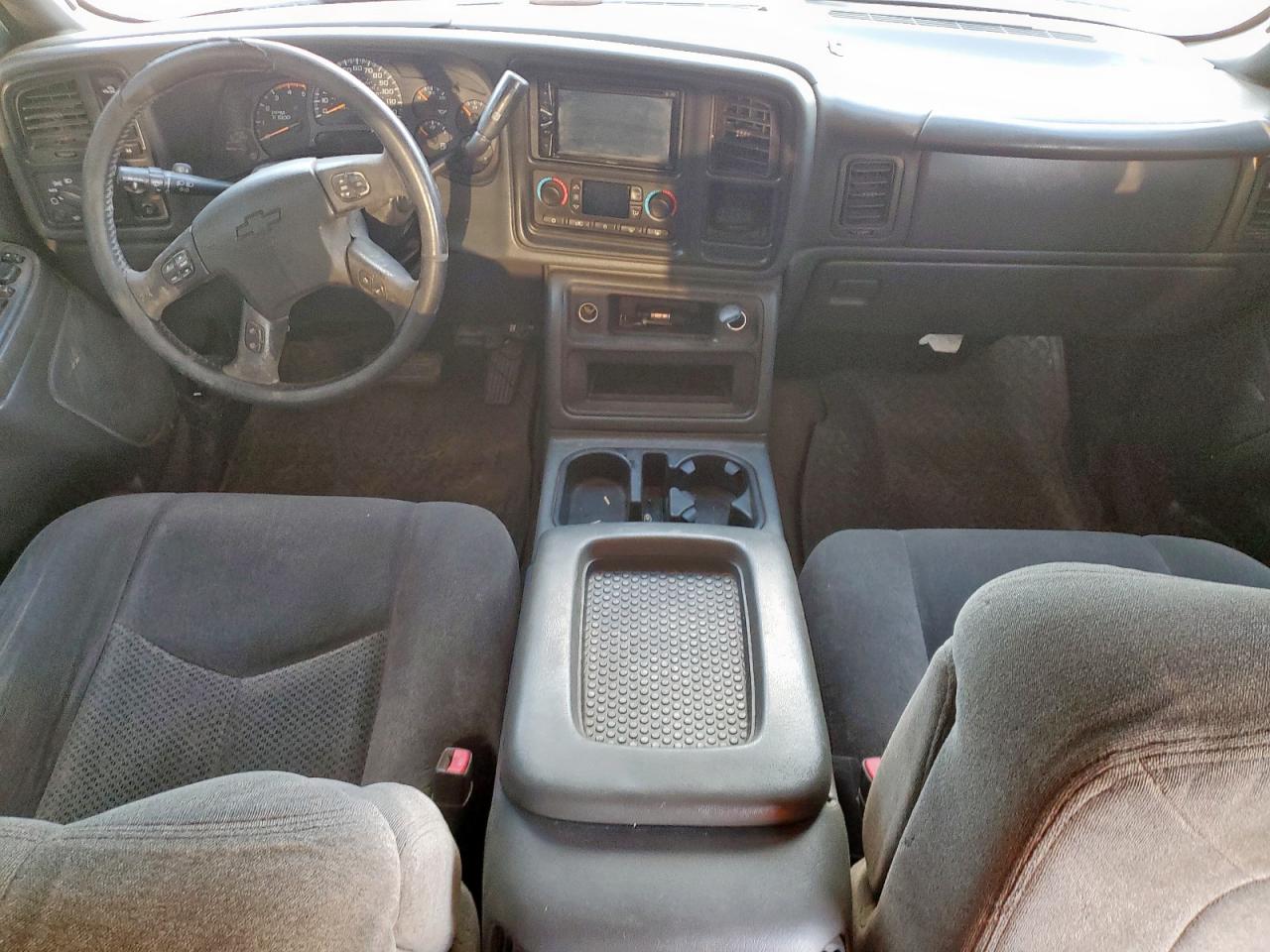 2005 Chevrolet Silverado K2500 Heavy Duty VIN: 1GCHK23275F936725 Lot: 80801935