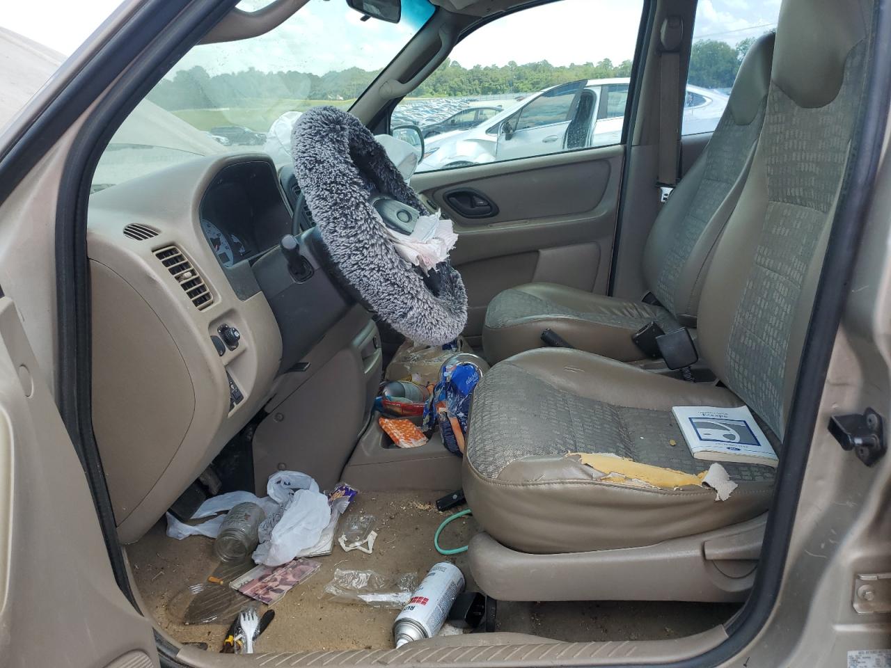 2001 Ford Escape Xls VIN: 1FMYU01161KA66620 Lot: 71417115