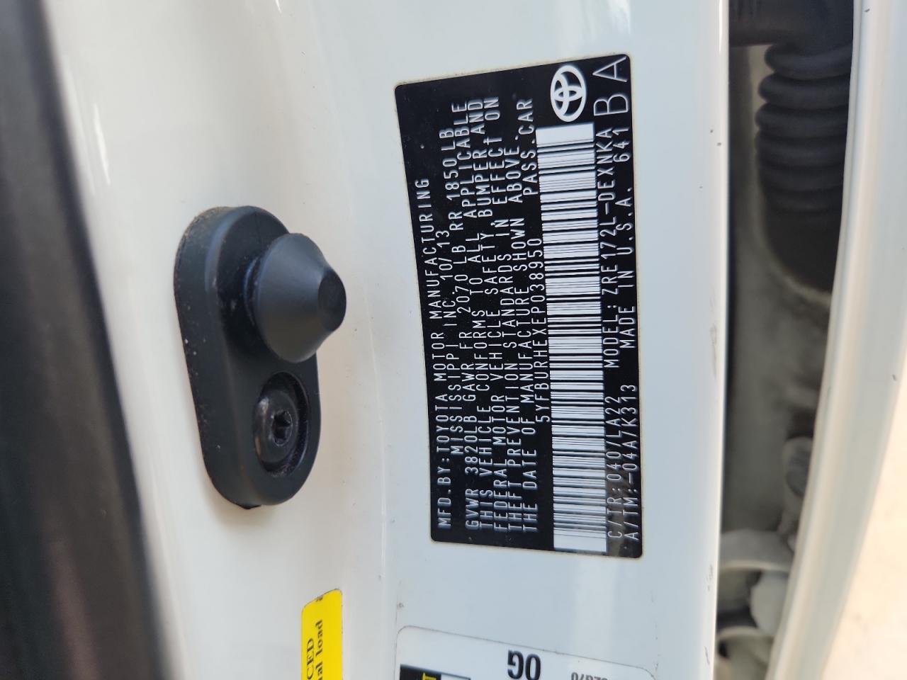 2014 Toyota Corolla L VIN: 5YFBURHEXEP038950 Lot: 84400325