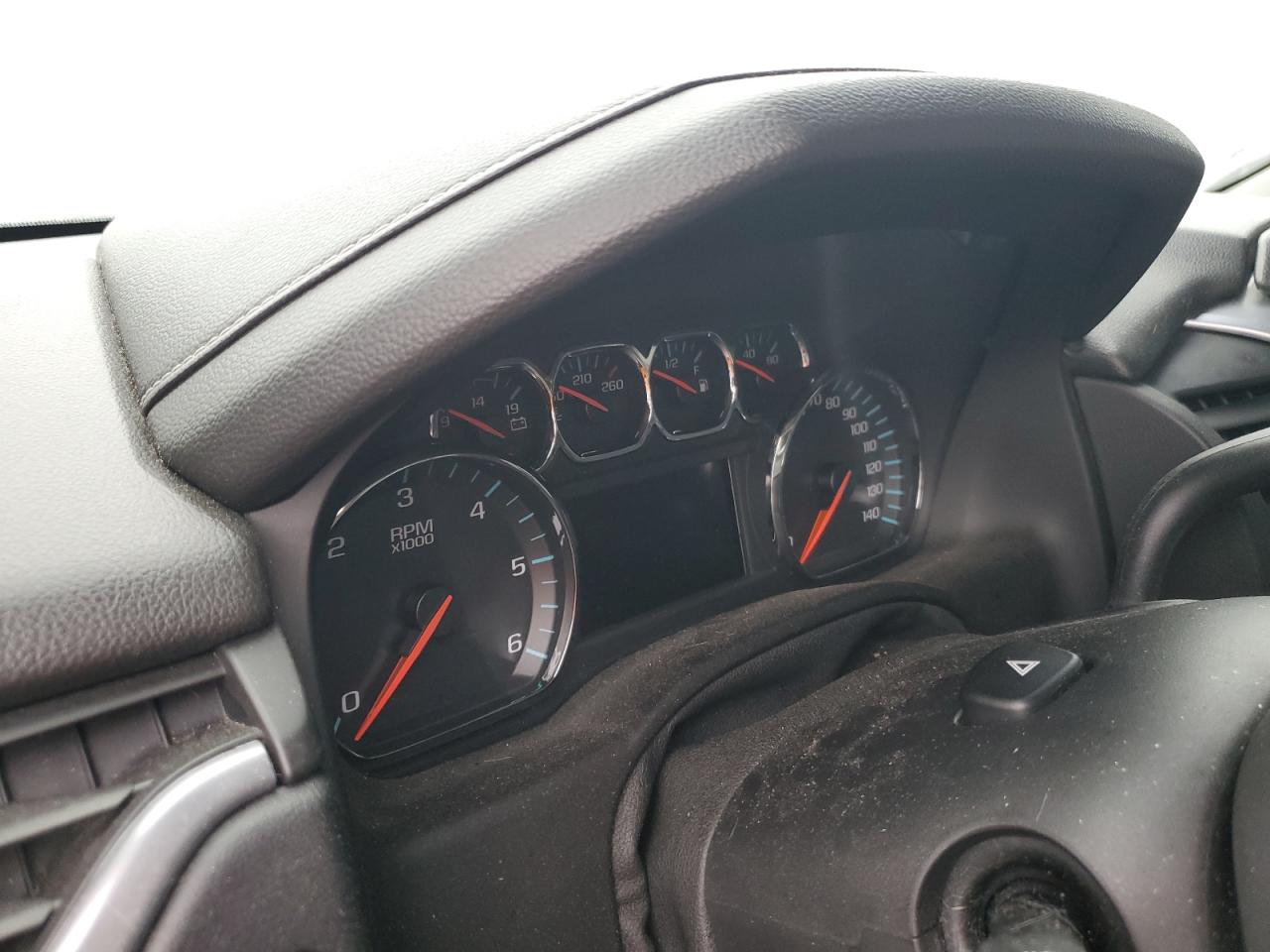 2017 Chevrolet Suburban K1500 Lt VIN: 1GNSKHKC2HR239931 Lot: 84542685