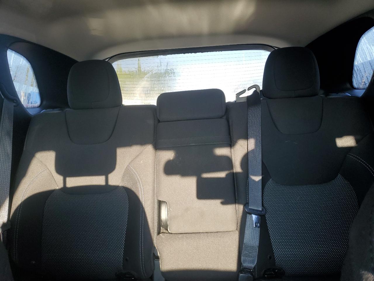 2019 Jeep Cherokee Latitude VIN: 1C4PJLCBXKD387470 Lot: 71311435