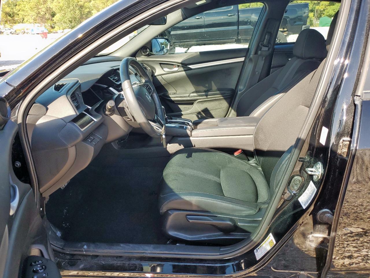 2020 Honda Civic Sport VIN: 19XFC2F82LE021938 Lot: 83853275