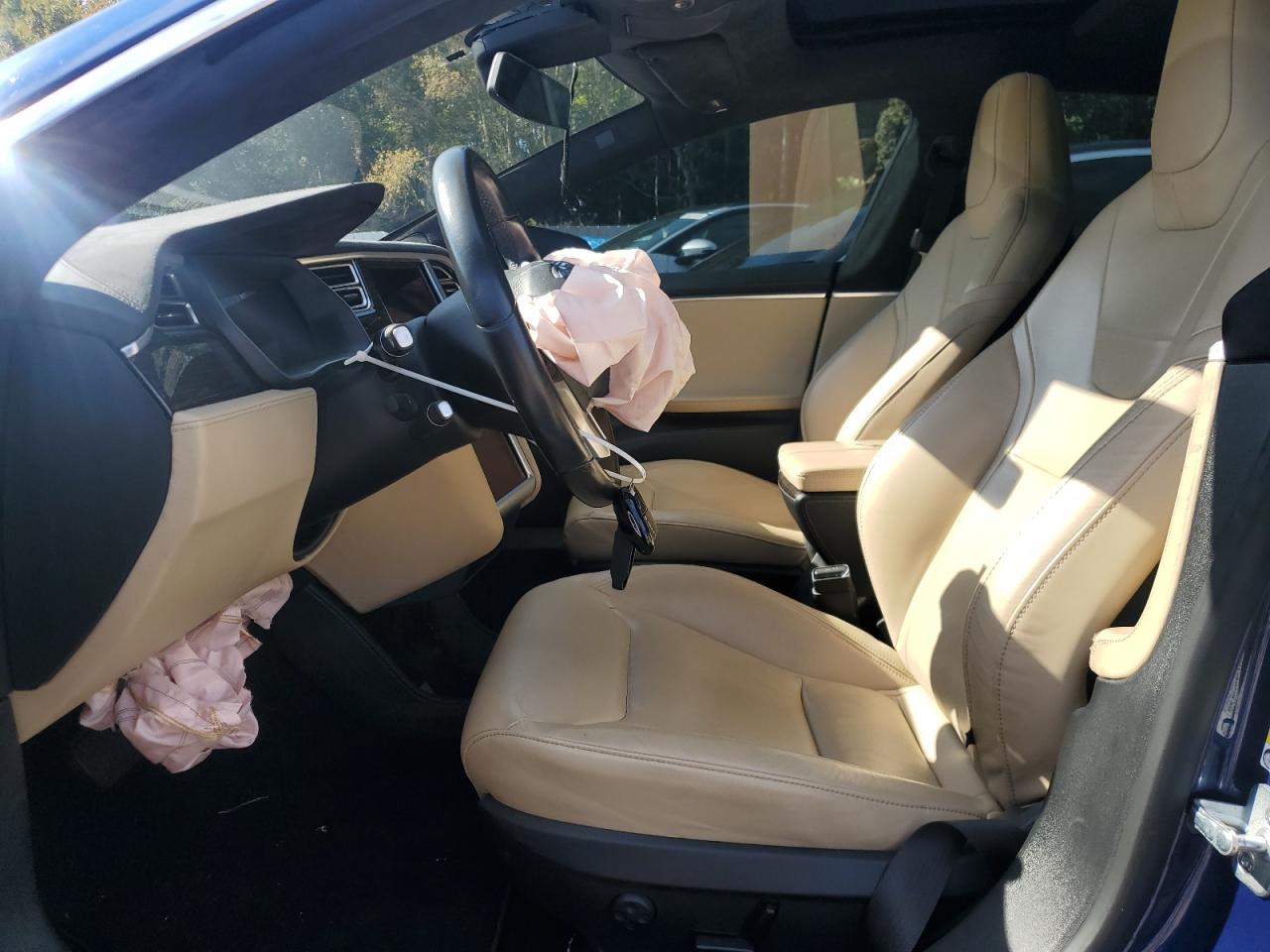 2015 Tesla Model S VIN: 5YJSA1E20FF110479 Lot: 72060365