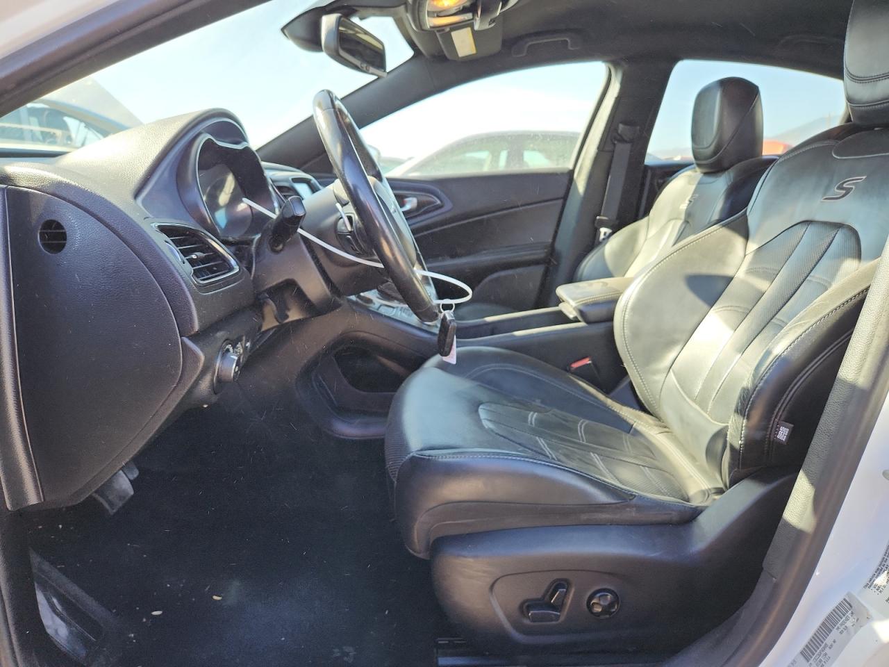 2015 Chrysler 200 S VIN: 1C3CCCBGXFN690095 Lot: 80114215