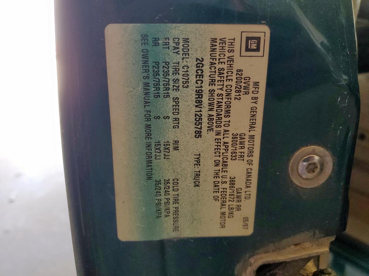 1997 Chevrolet Gmt-400 C1500 VIN: 2GCEC19R8V1255785 Lot: 81184405