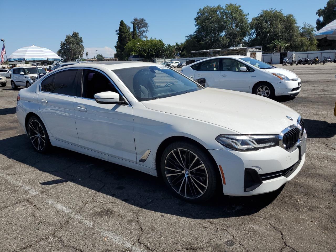 Фото: WBA53BH02MCF27541