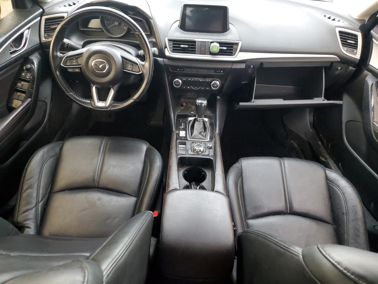 2018 Mazda 3 Touring VIN: 3MZBN1V32JM236177 Lot: 80477115