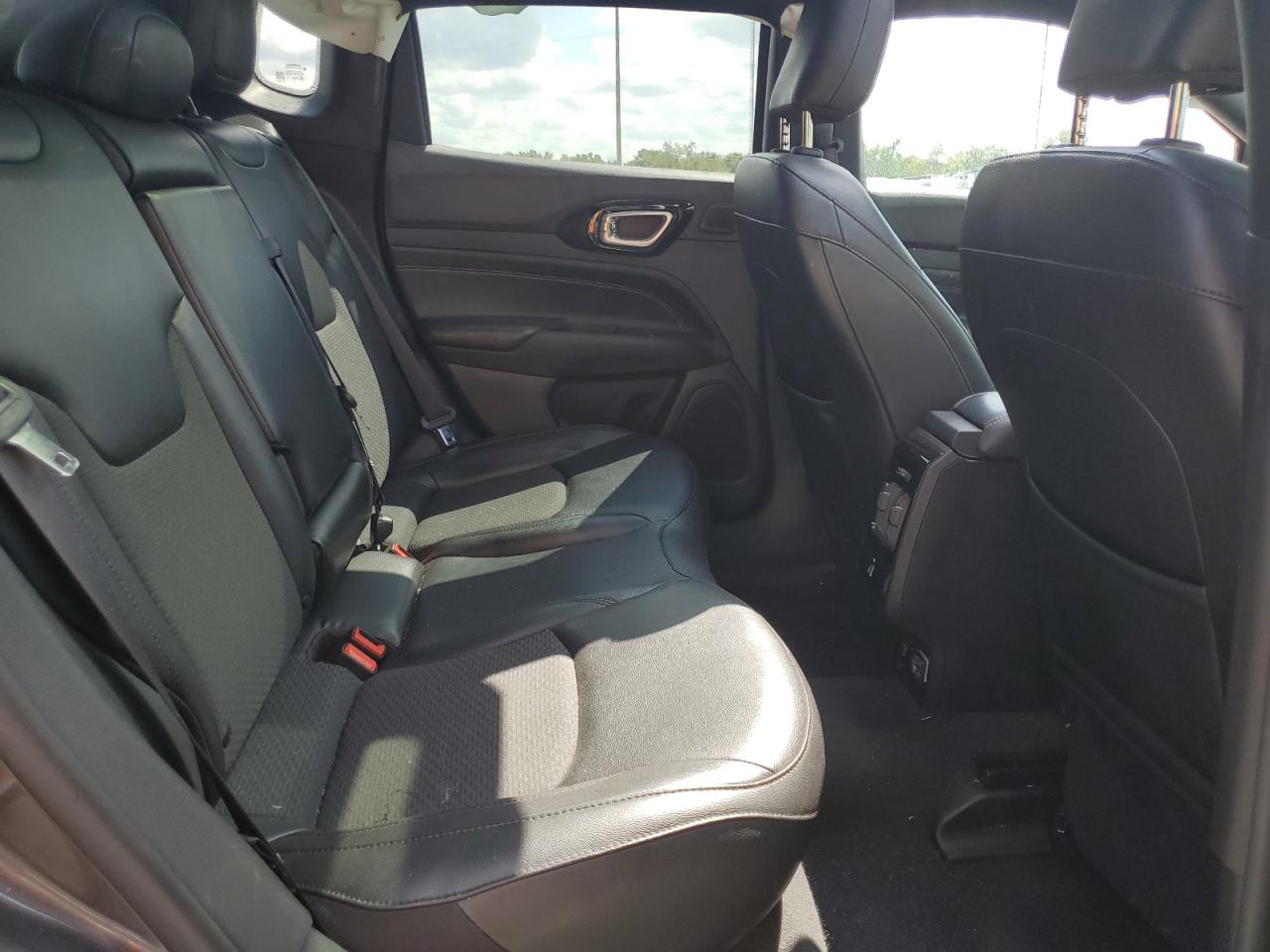 2022 Jeep Compass Latitude VIN: 3C4NJDBB5NT182247 Lot: 82091165