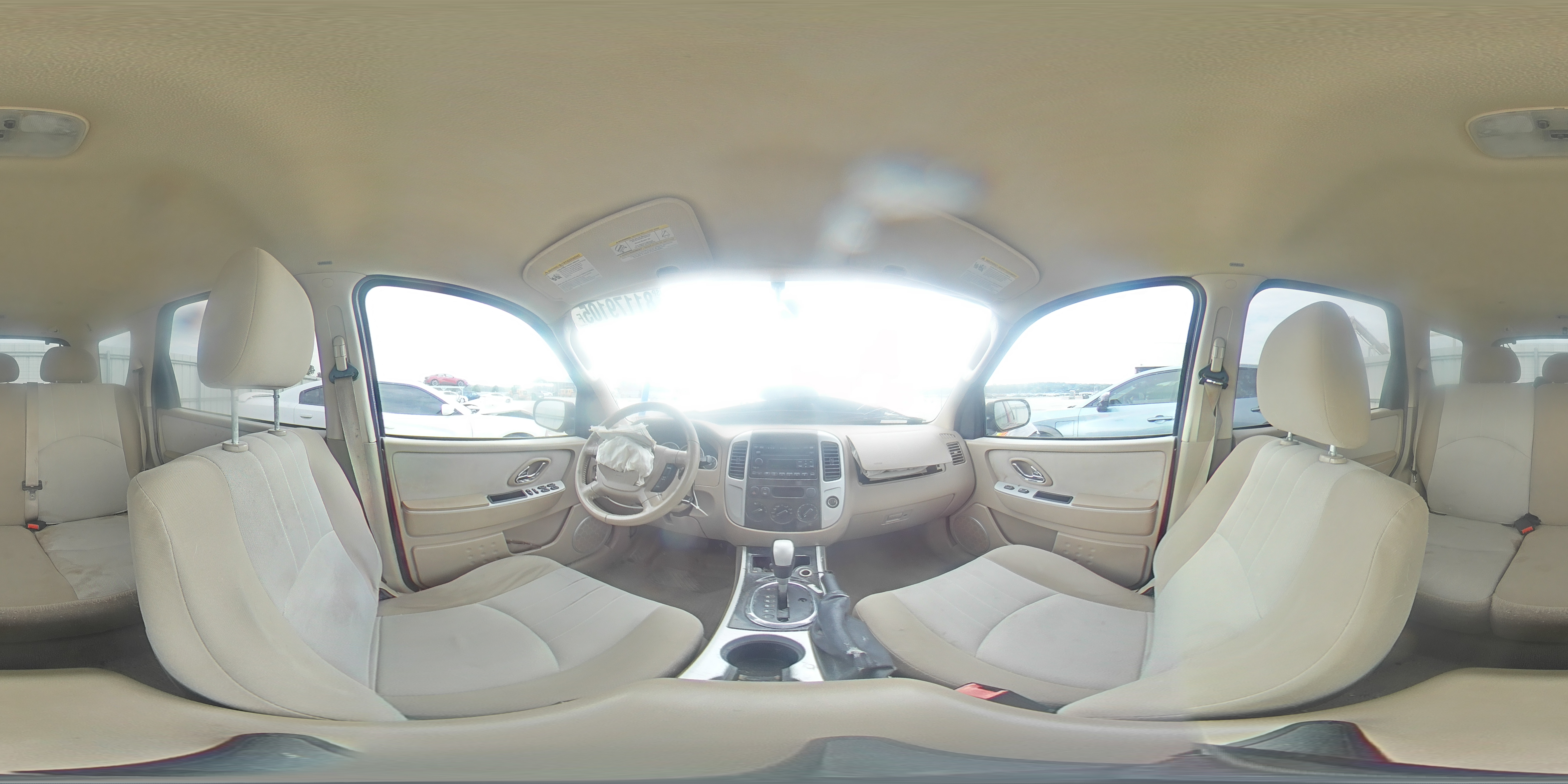 2005 Mercury Mariner VIN: 4M2CU57145DJ18236 Lot: 81179105