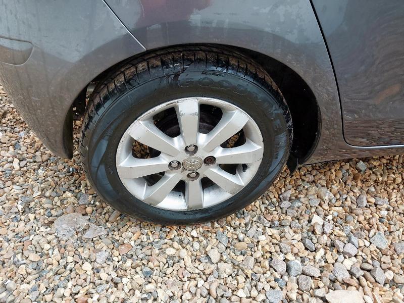 2011 TOYOTA YARIS T SPIRIT VVT-I 