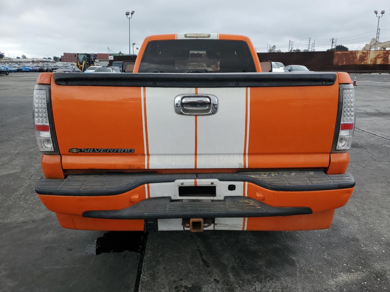 2000 Chevrolet Silverado C2500 VIN: 1GCGC24U9YE367069 Lot: 81801035