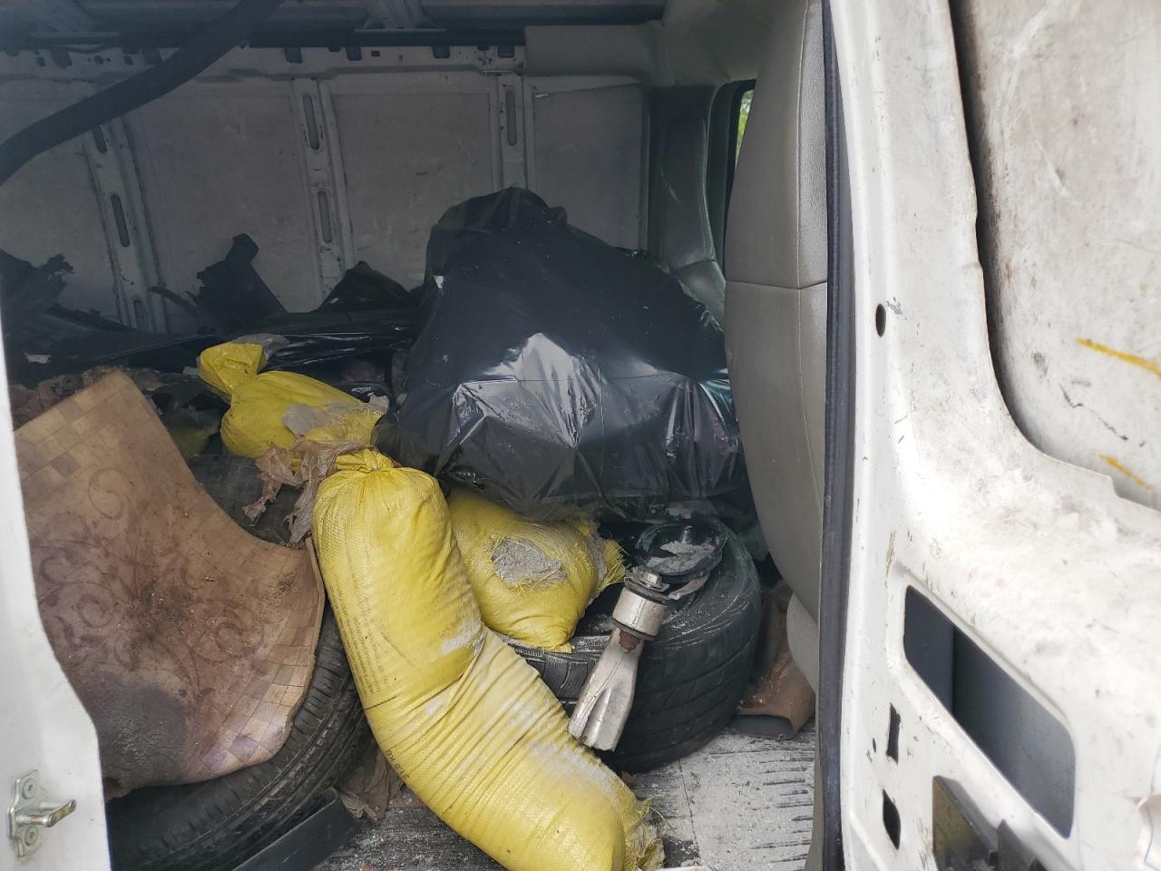 2007 Chevrolet Express G2500 VIN: 1GCGG25V171102776 Lot: 81221445