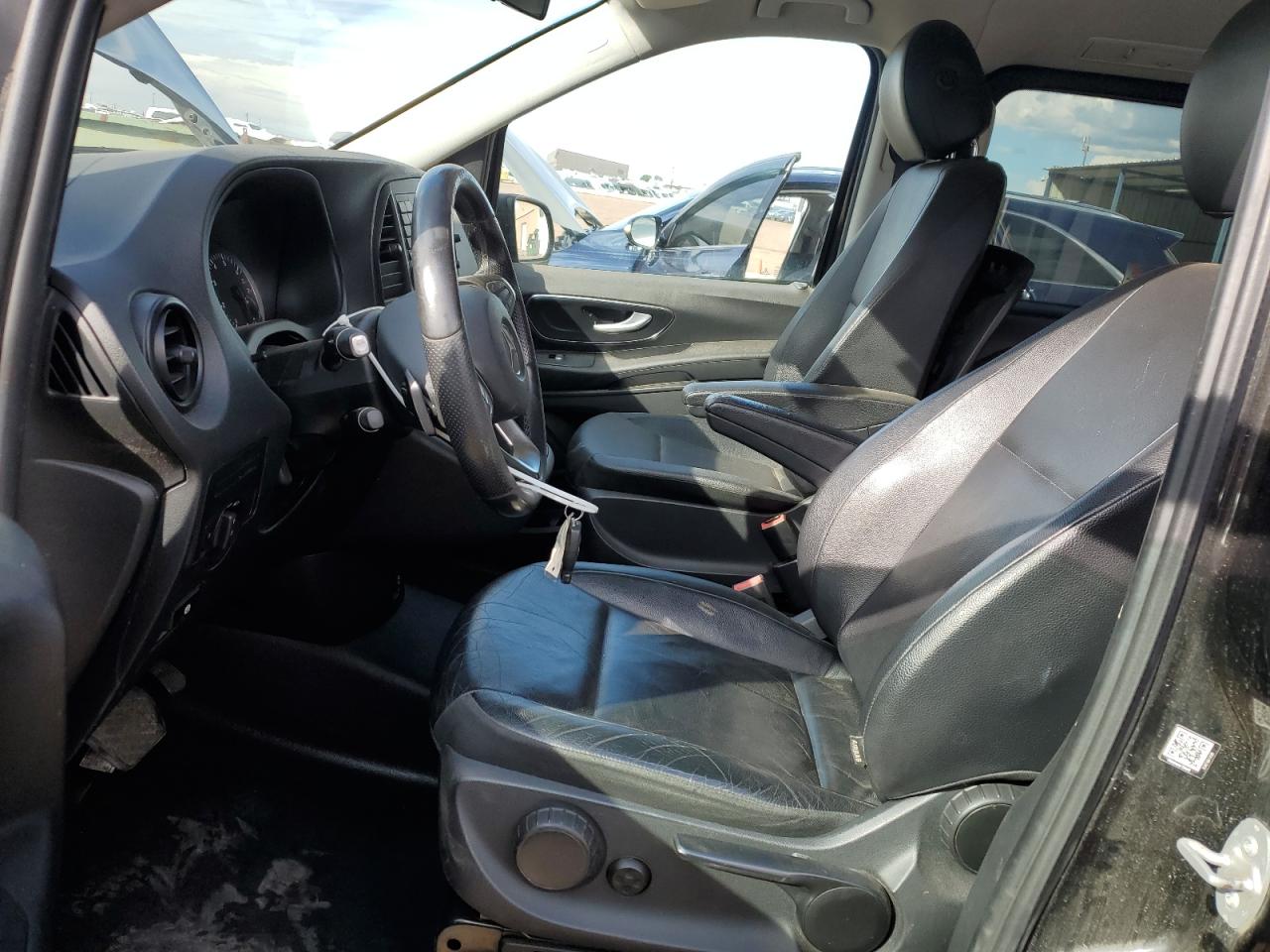 2017 Mercedes Benz Metris Pas VIN: IDCO004402ZZ Lot: 84753585