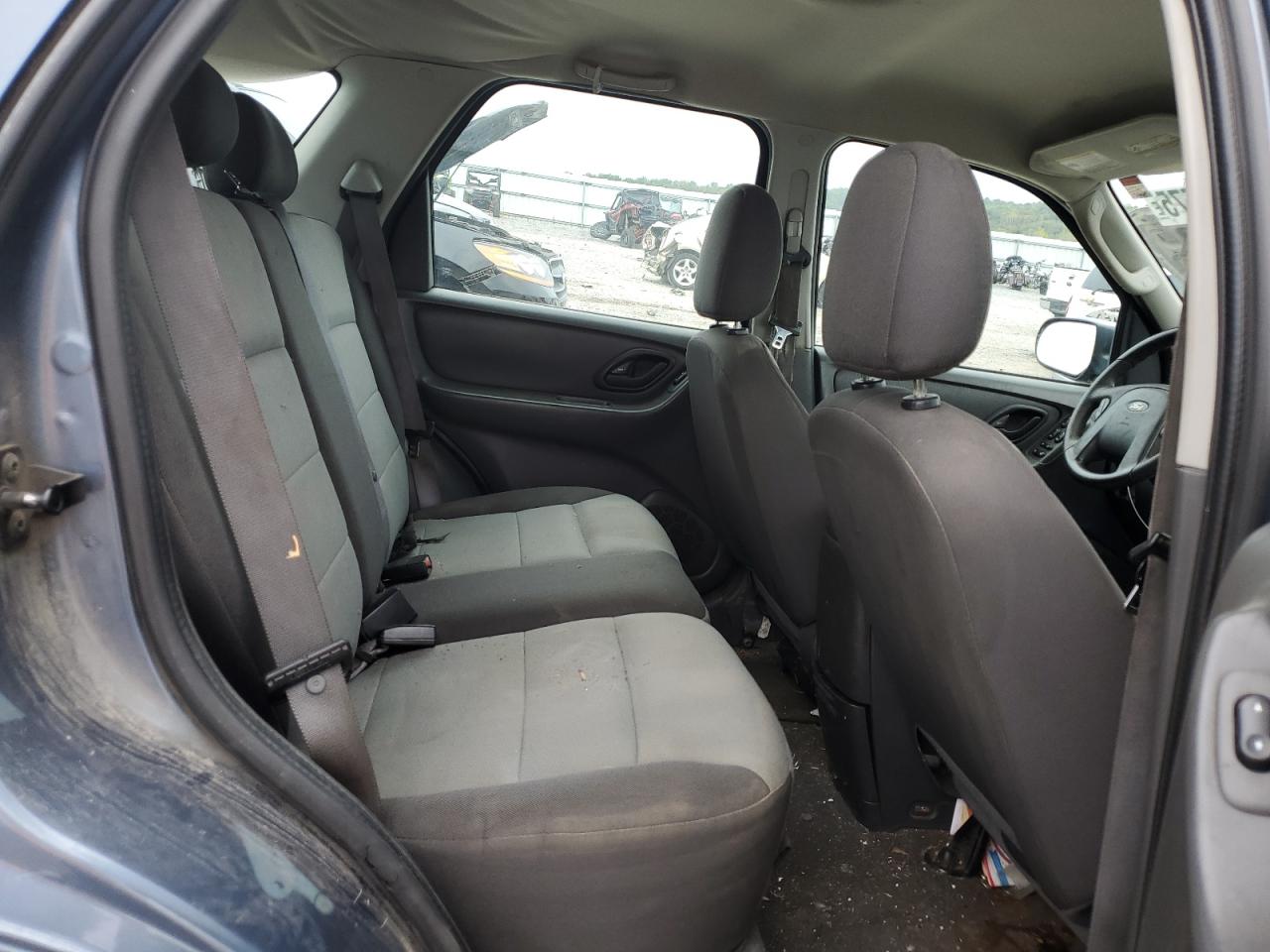 2005 Ford Escape Xls VIN: 1FMYU02Z85KB86185 Lot: 81777575