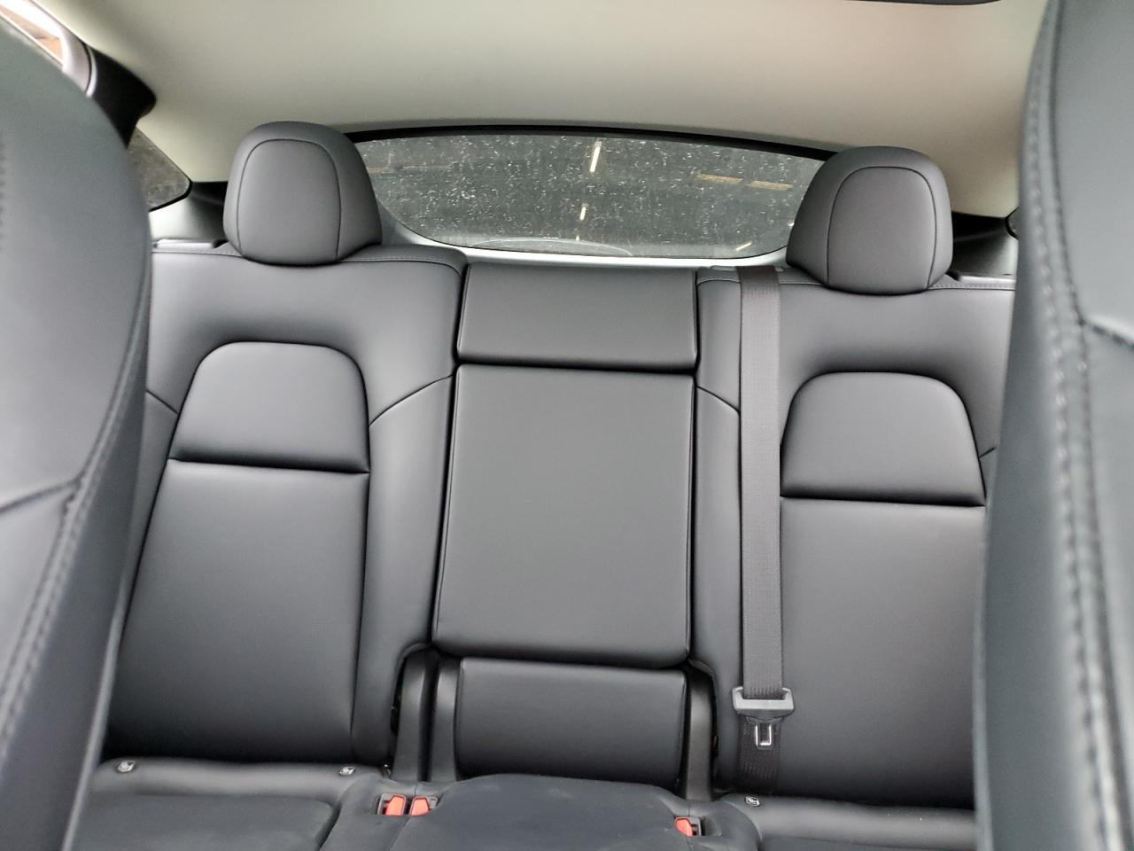 2023 Tesla Model Y VIN: 7SAYGDEE6PF648726 Lot: 71992925