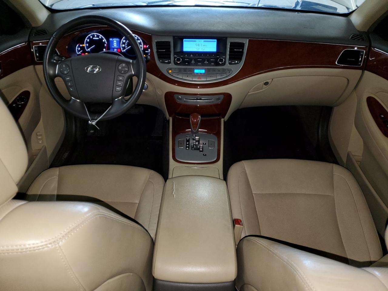 2012 Hyundai Genesis 3.8L VIN: KMHGC4DD6CU204661 Lot: 84289765