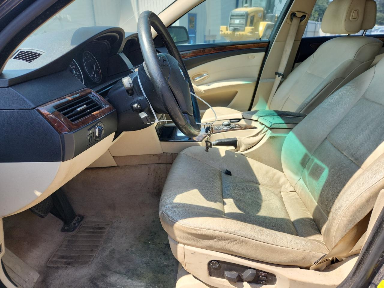 2009 BMW 528 I VIN: WBANU53569C121543 Lot: 81277415