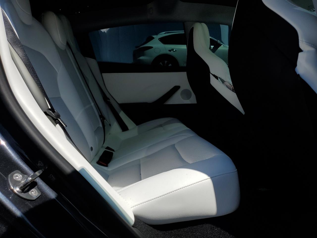 2024 Tesla Model 3 VIN: 5YJ3E1ET8RF854756 Lot: 71885835