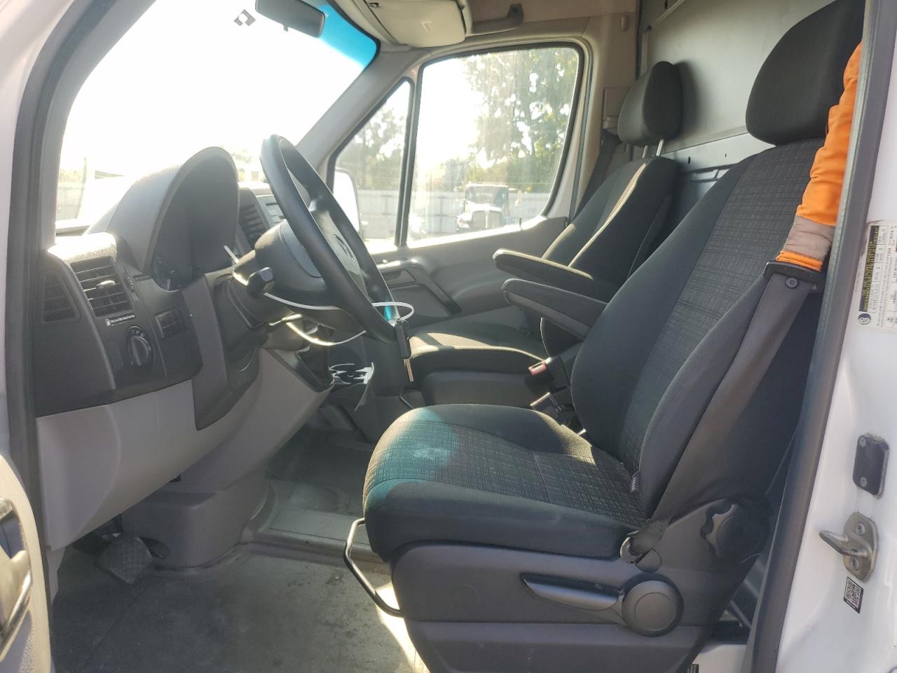 2017 Mercedes-Benz Sprinter 2500 VIN: WD3PE8CD7HP560799 Lot: 81404825