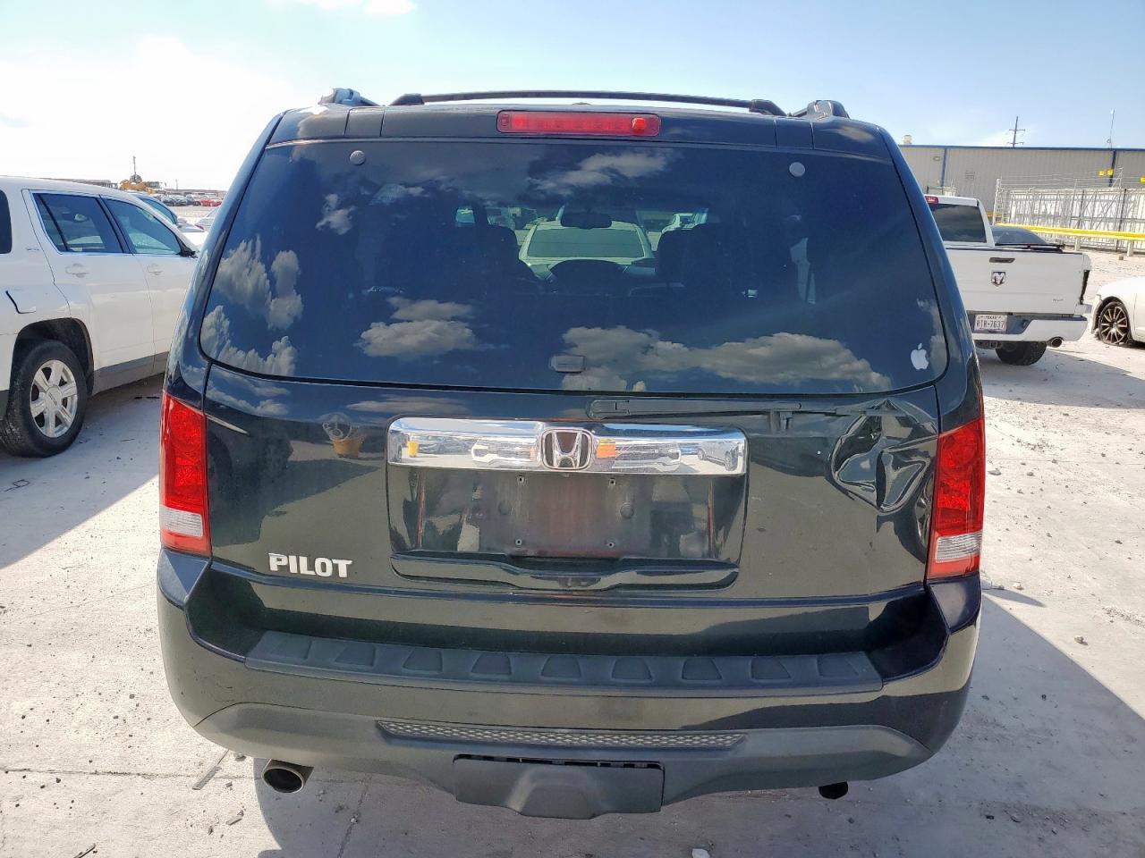 2015 Honda Pilot Exl VIN: 5FNYF3H59FB010586 Lot: 82079255
