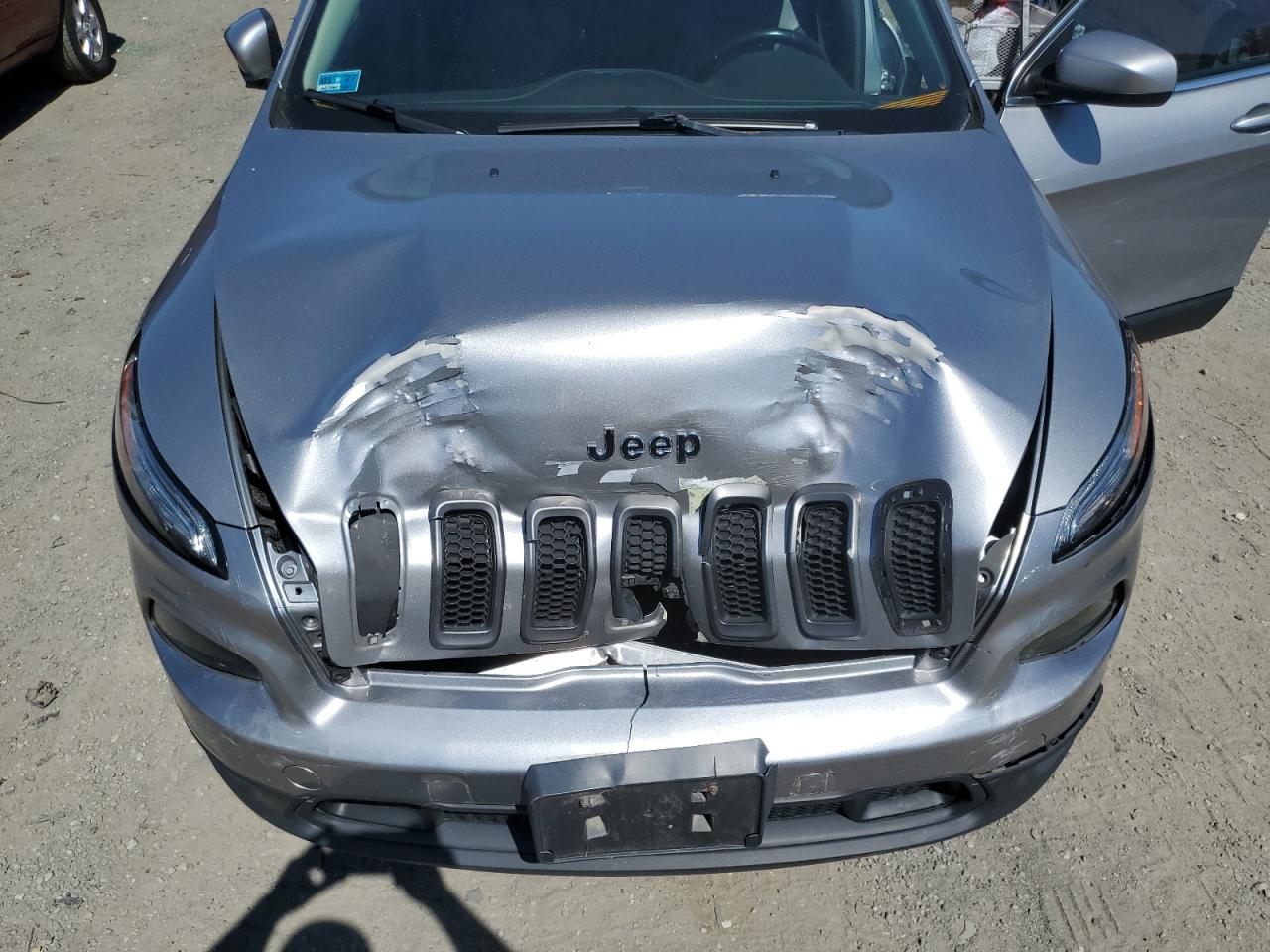 2015 Jeep Cherokee Latitude VIN: 1C4PJMCB1FW606140 Lot: 71993885