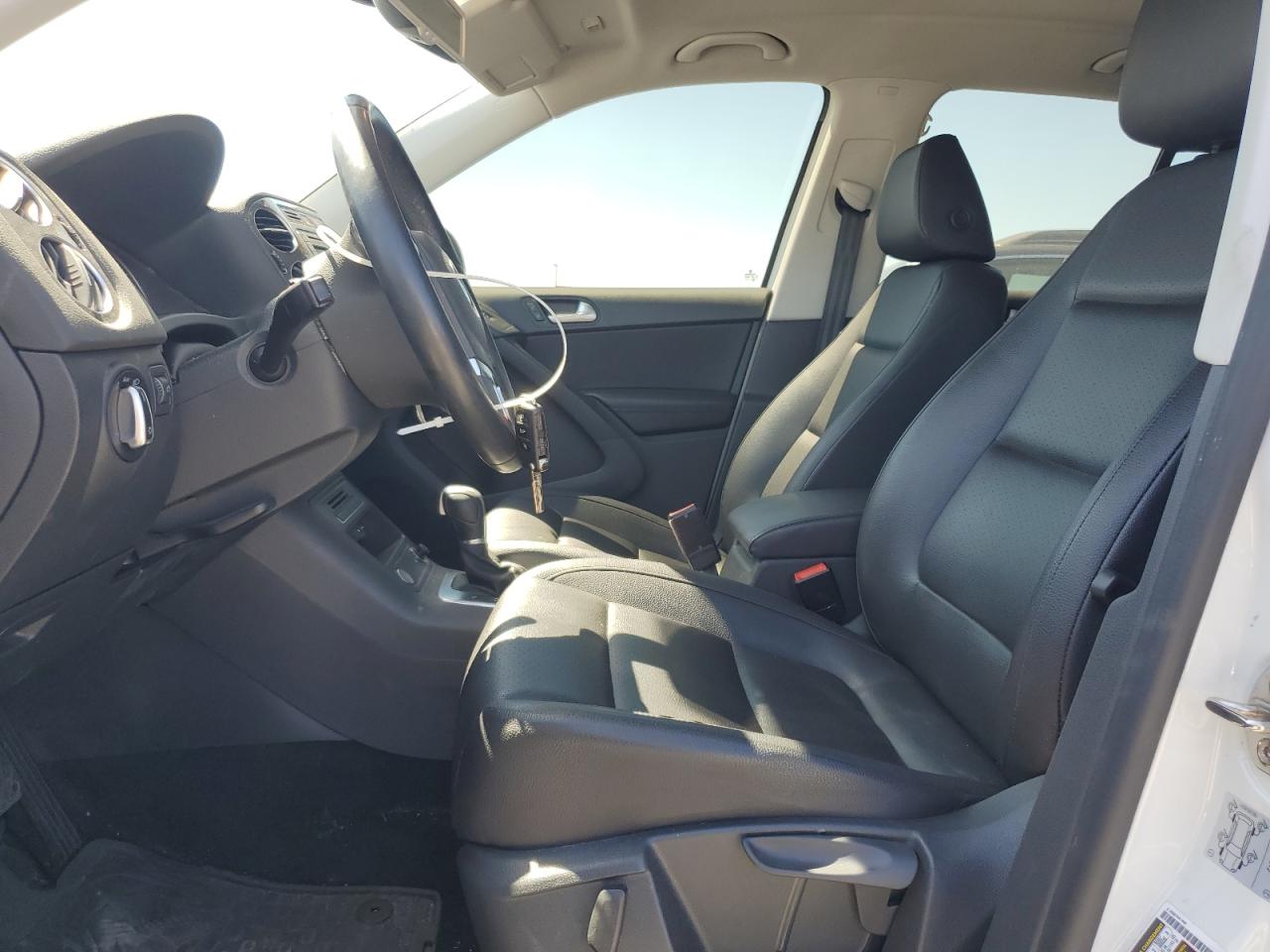 2017 Volkswagen Tiguan S VIN: WVGAV7AX0HK026345 Lot: 80848055