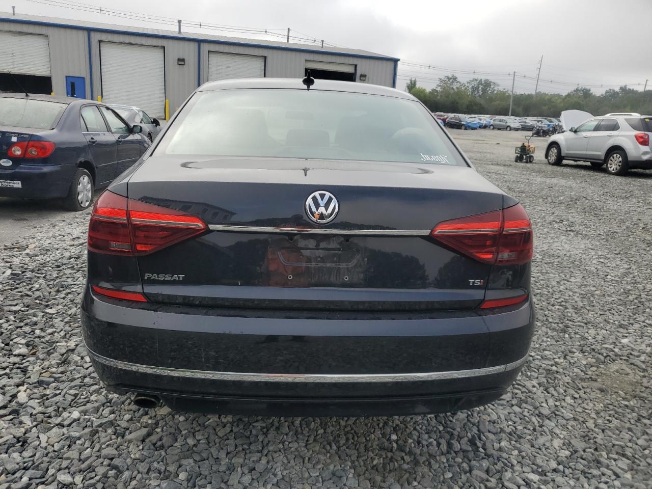 2017 Volkswagen Passat R-Line VIN: 1VWDT7A31HC039696 Lot: 80190265