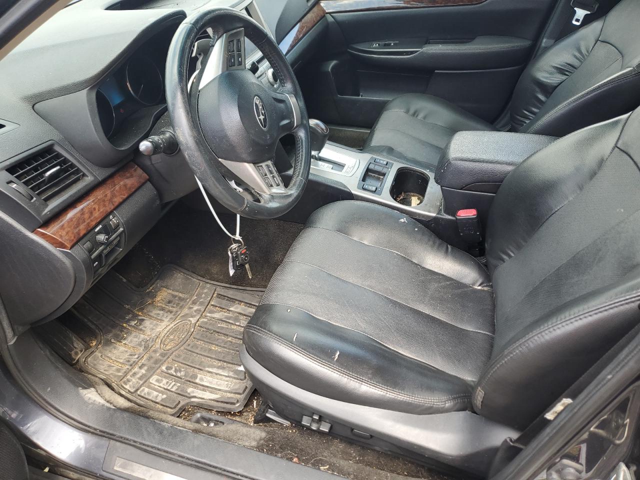 2014 Subaru Legacy 2.5I Limited VIN: 4S3BMBN64E3017184 Lot: 70648335