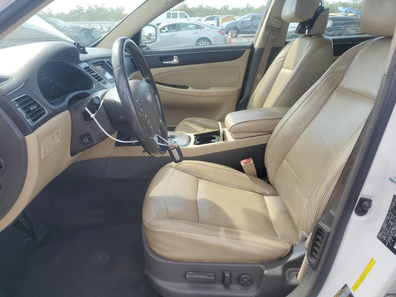 2011 Hyundai Genesis 3.8L VIN: KMHGC4DE9BU115660 Lot: 71825455