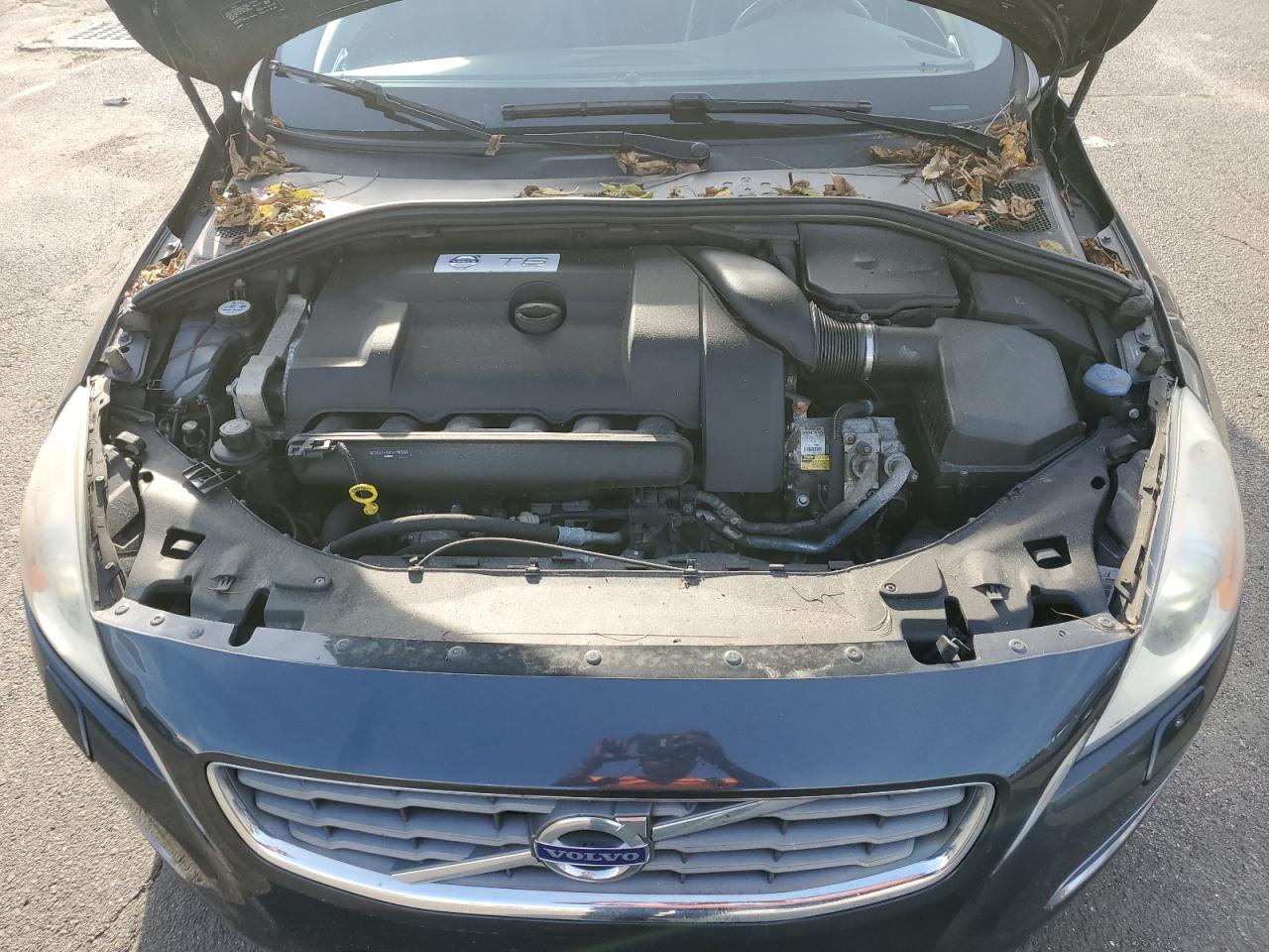 2012 Volvo S60 T6 VIN: YV1902FH6C2046452 Lot: 84797215