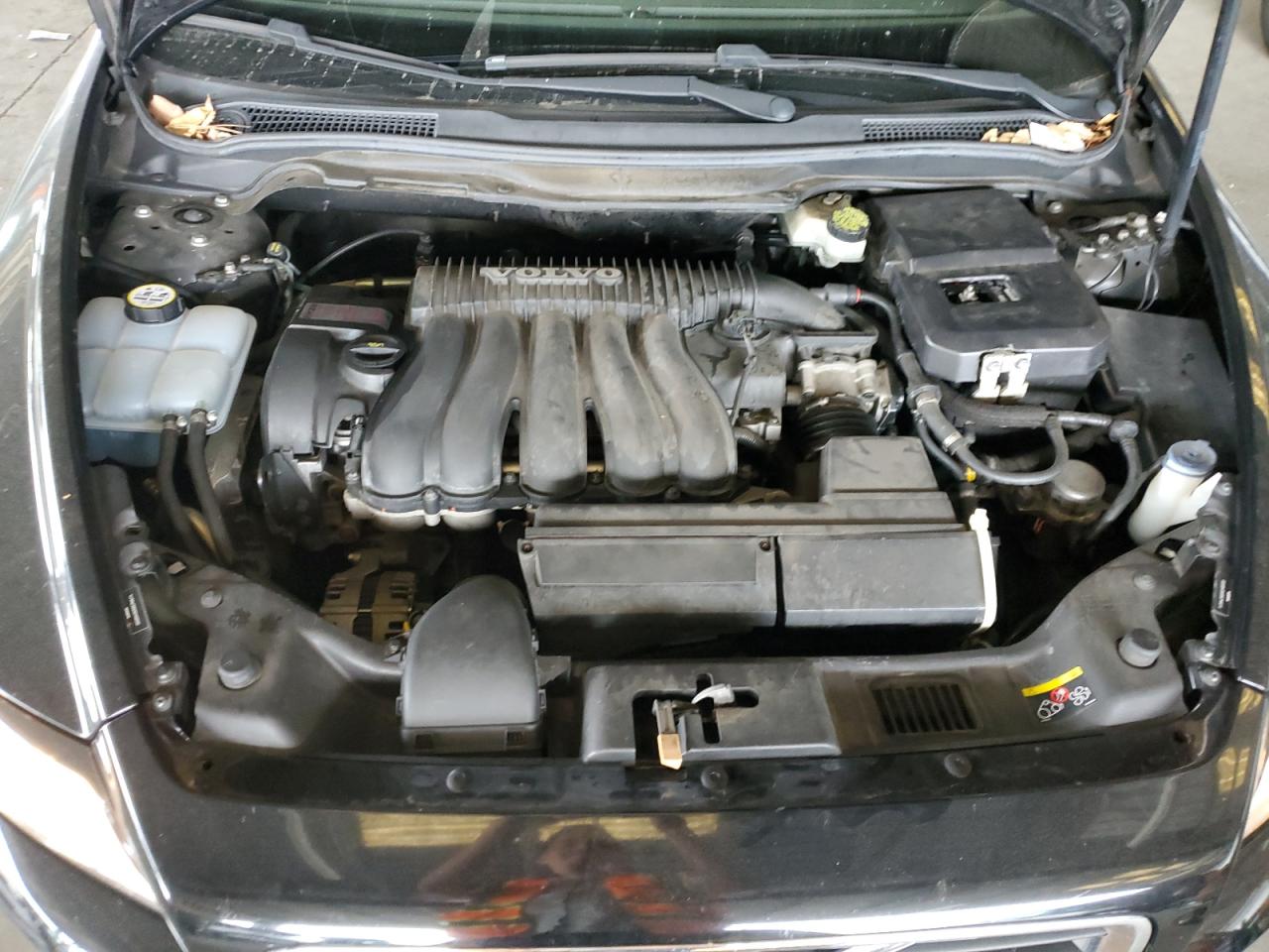 2009 Volvo V50 2.4I VIN: YV1MW390092466592 Lot: 81713915