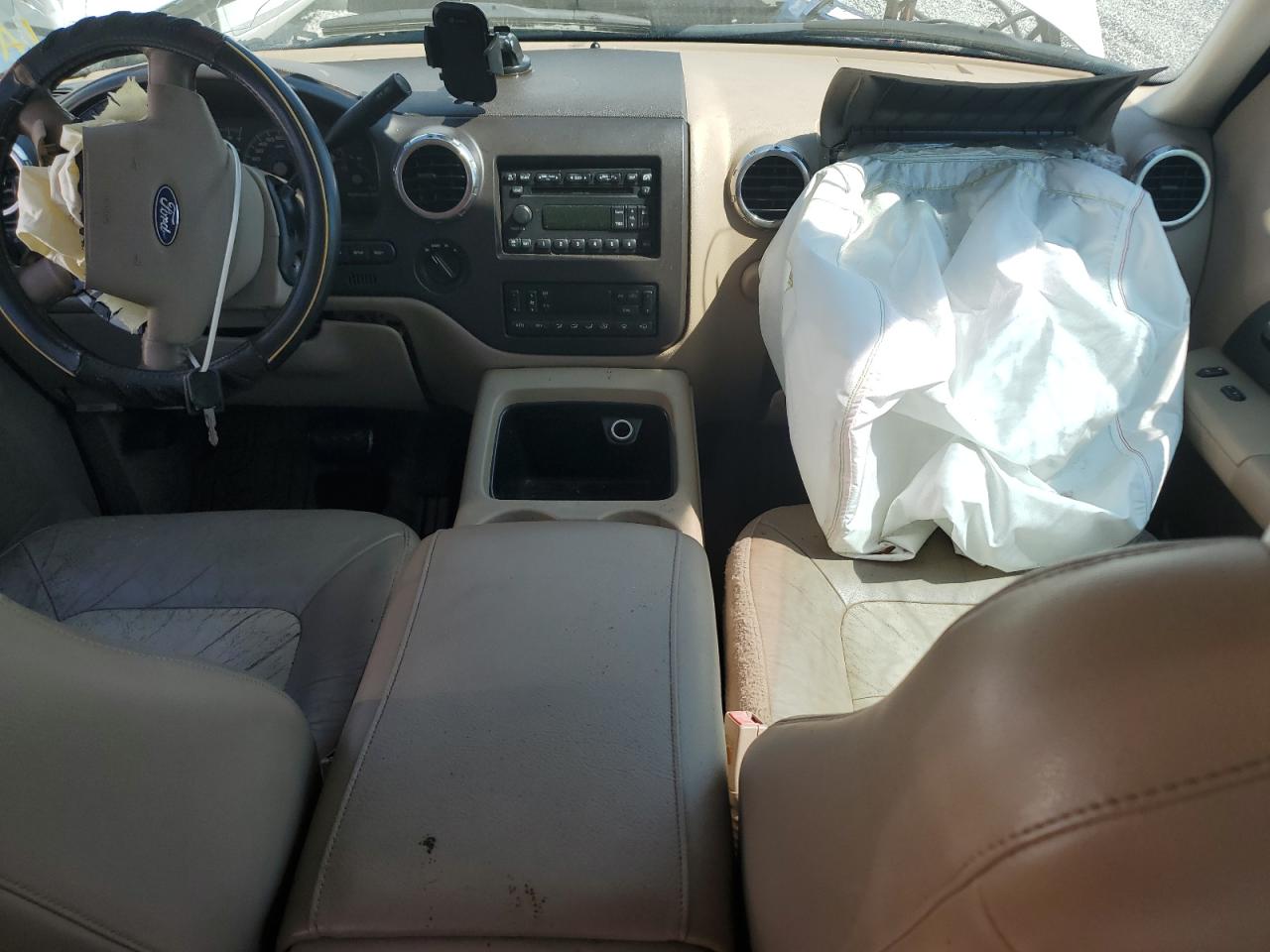 2004 Ford Expedition Eddie Bauer VIN: 1FMPU18L34LB32757 Lot: 68503395