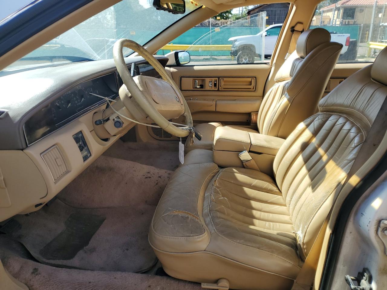 1992 Buick Roadmaster Estate VIN: 1G4BR8372NW410417 Lot: 80475095