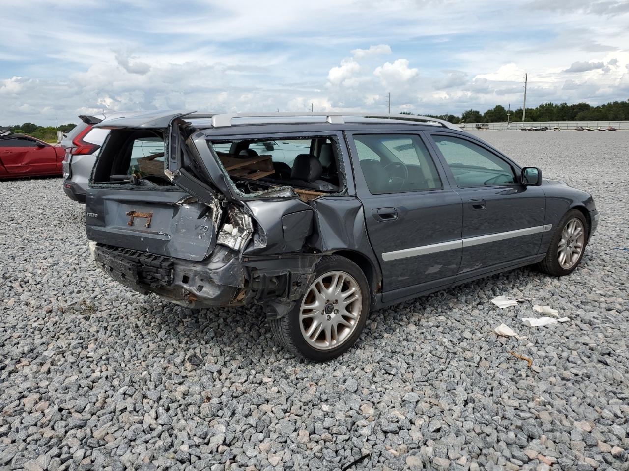 YV1SW59V542369766 VOLVO V70 2004 SILVER Photo 3