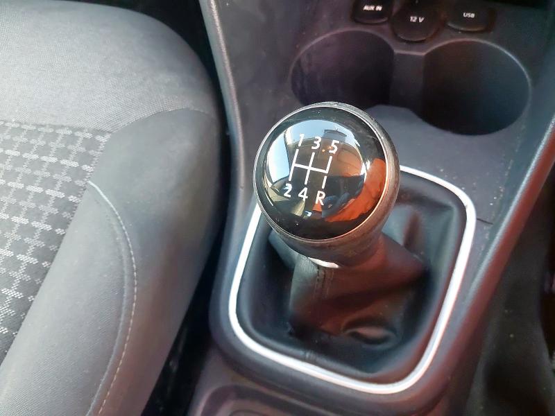 2015 VOLKSWAGEN POLO SE 