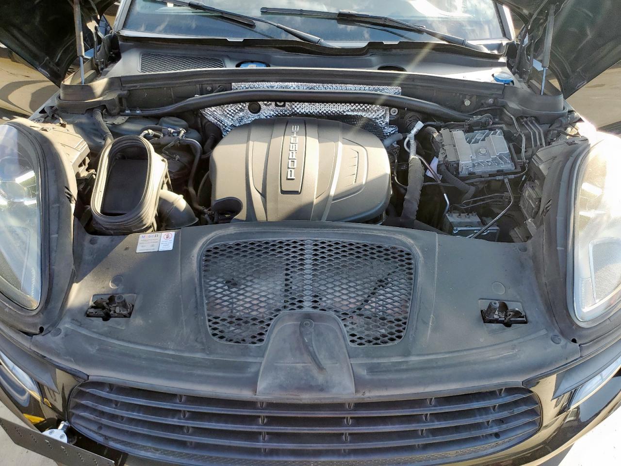 2019 Porsche Macan VIN: WP1AA2A51KLB01667 Lot: 71526245