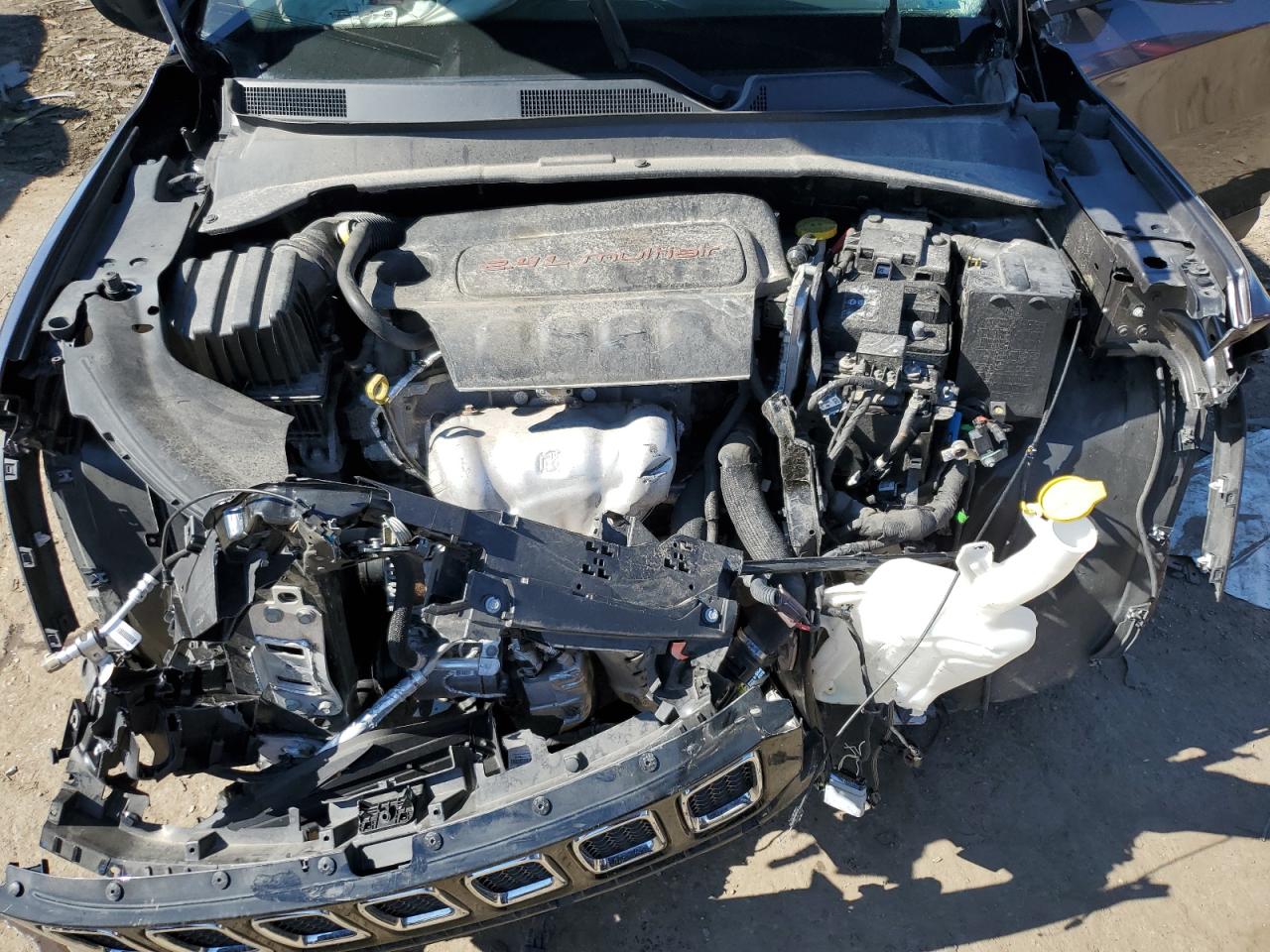 2018 Jeep Compass Limited VIN: 3C4NJCCB0JT411680 Lot: 84427425