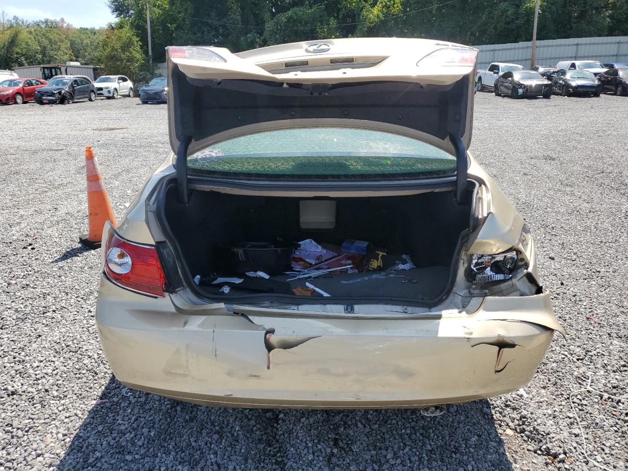 2004 Lexus Es 330 VIN: JTHBA30G445008100 Lot: 71789075