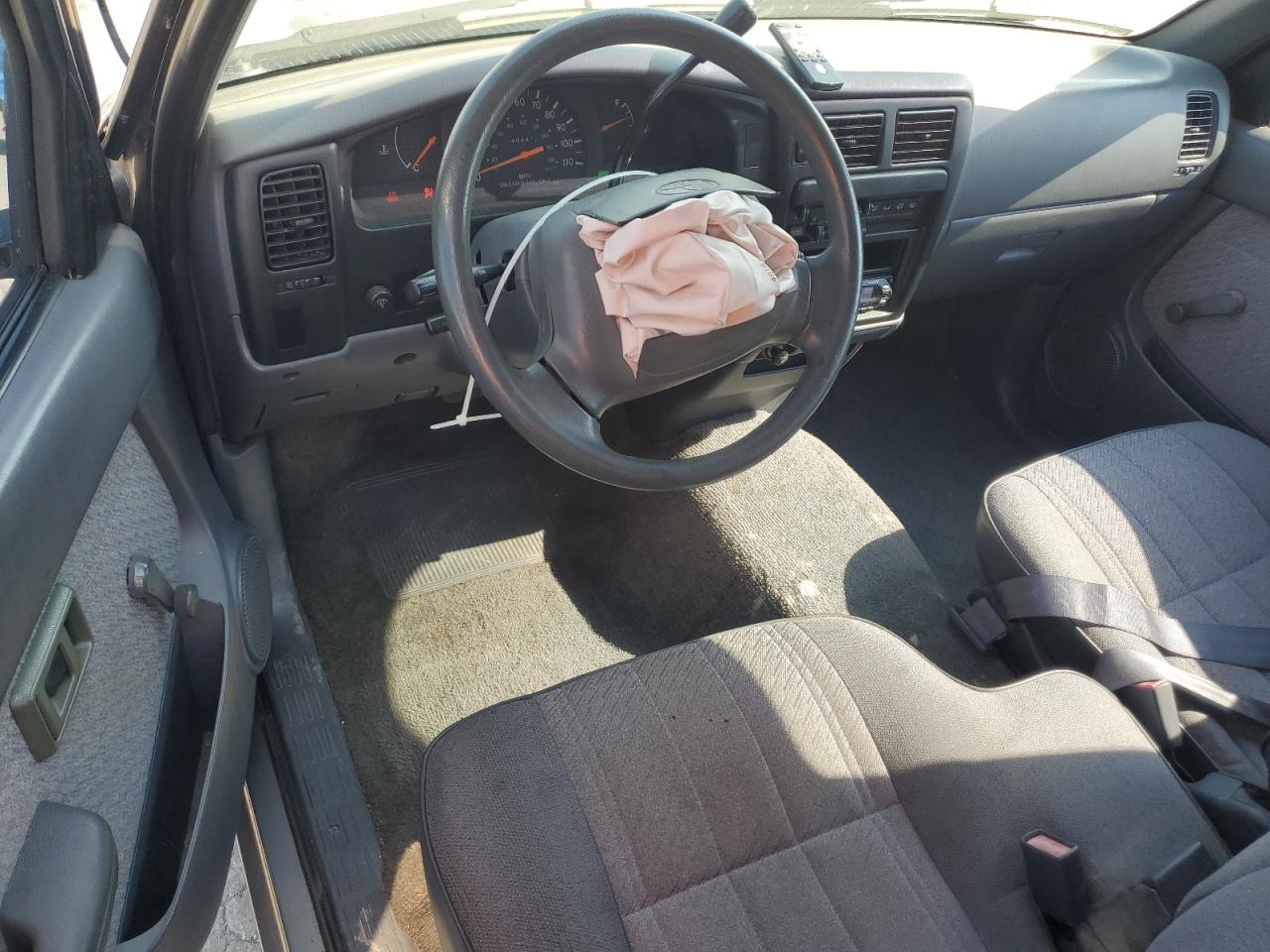 1995 Toyota Tacoma Xtracab VIN: 4TAUN53B3SZ020458 Lot: 71509355