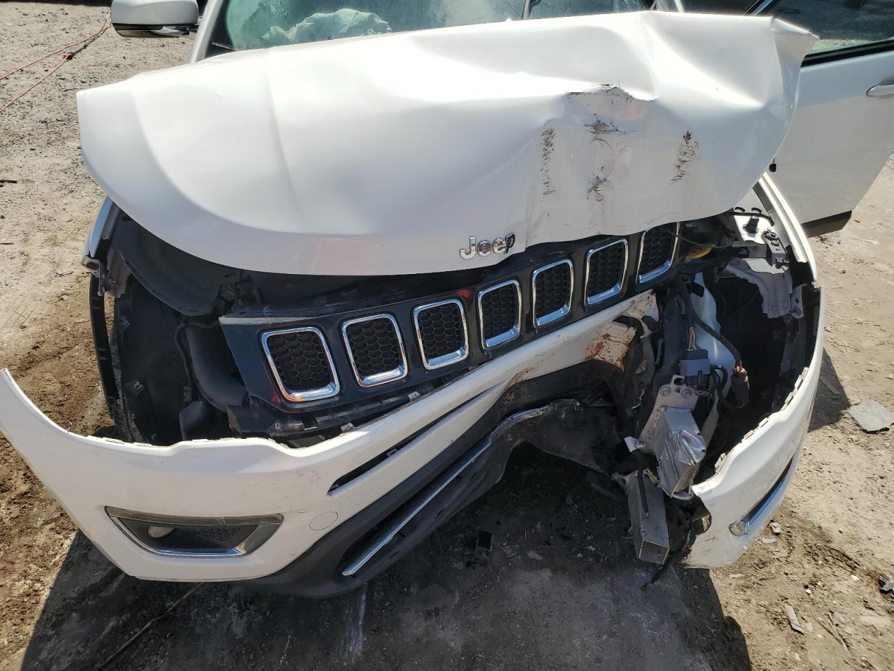 2018 Jeep Compass Limited VIN: 3C4NJCCB9JT406672 Lot: 81618455