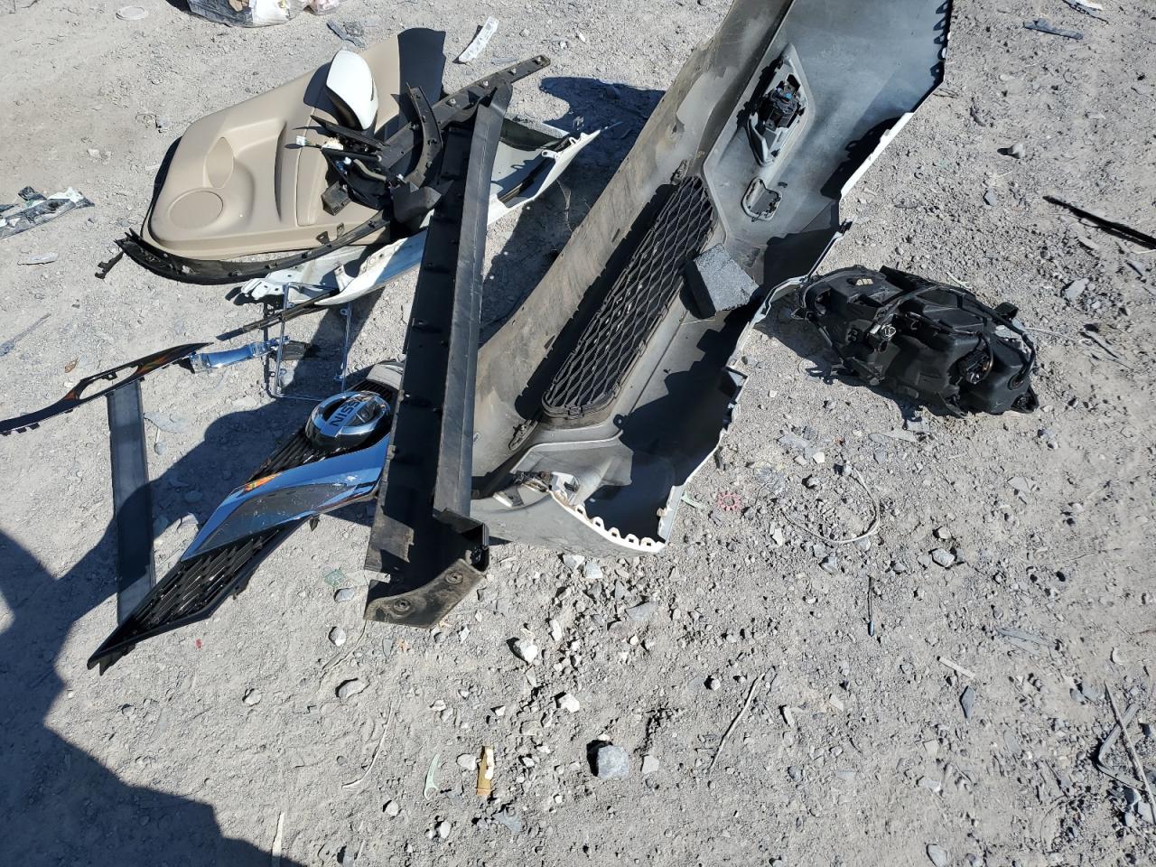 2015 Nissan Rogue S VIN: 5N1AT2MVXFC756810 Lot: 81080665