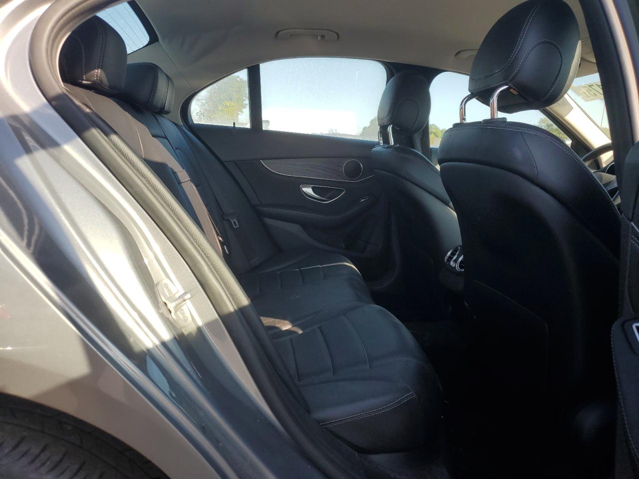 2015 Mercedes-Benz C 300 4Matic VIN: 55SWF4KBXFU059869 Lot: 81574175