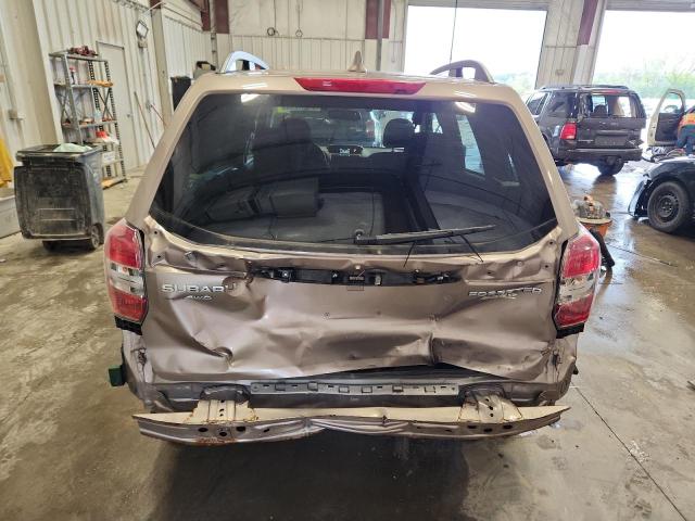  SUBARU FORESTER 2016 Золотой
