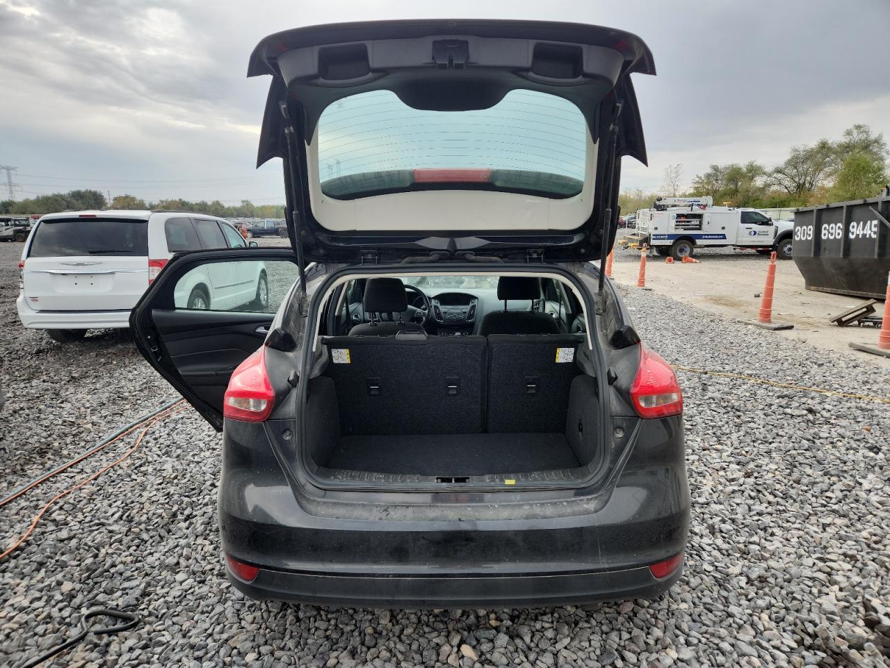 2018 Ford Focus Se VIN: 1FADP3K26JL243444 Lot: 80331975