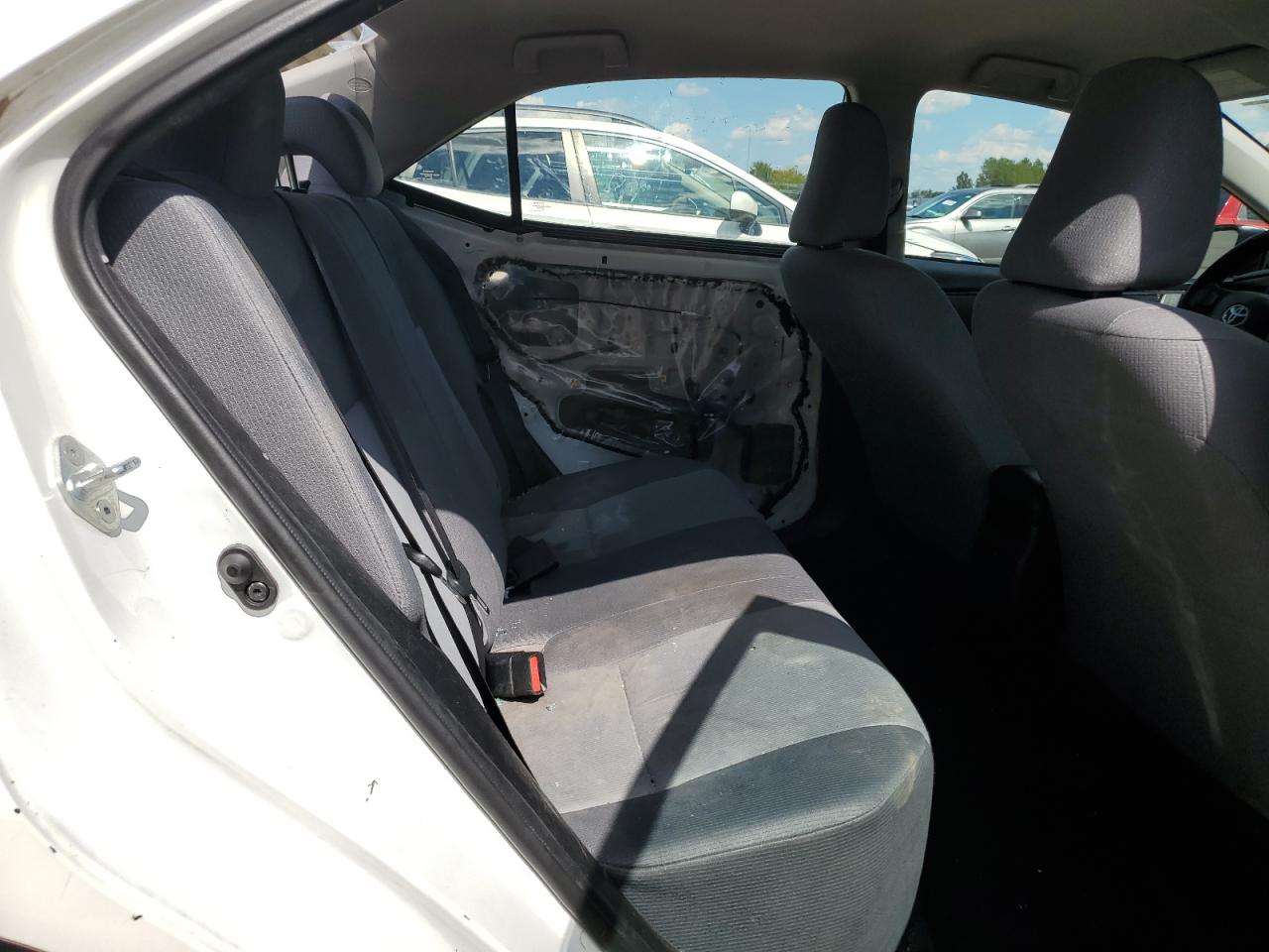 2017 Toyota Corolla L VIN: 5YFBURHE6HP594547 Lot: 70675325