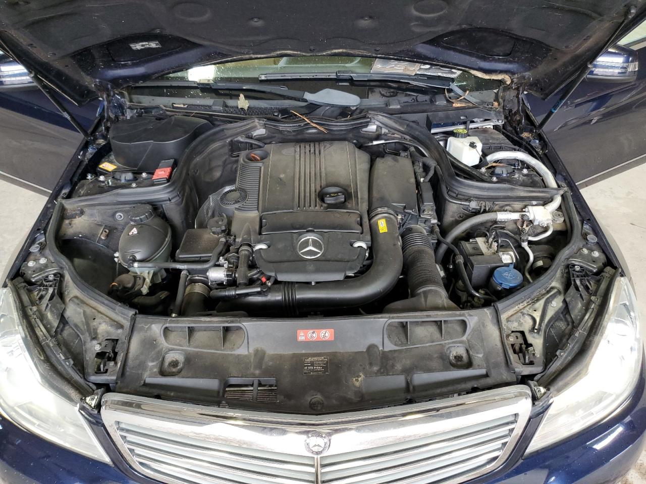 2014 Mercedes-Benz C 250 VIN: WDDGF4HBXER304519 Lot: 84715105